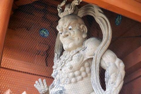 高野山大門の金剛力士像